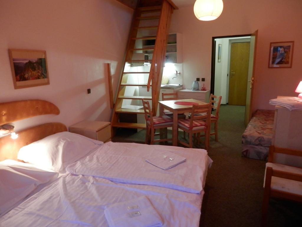 Pension Mona Harrachov Buitenkant foto