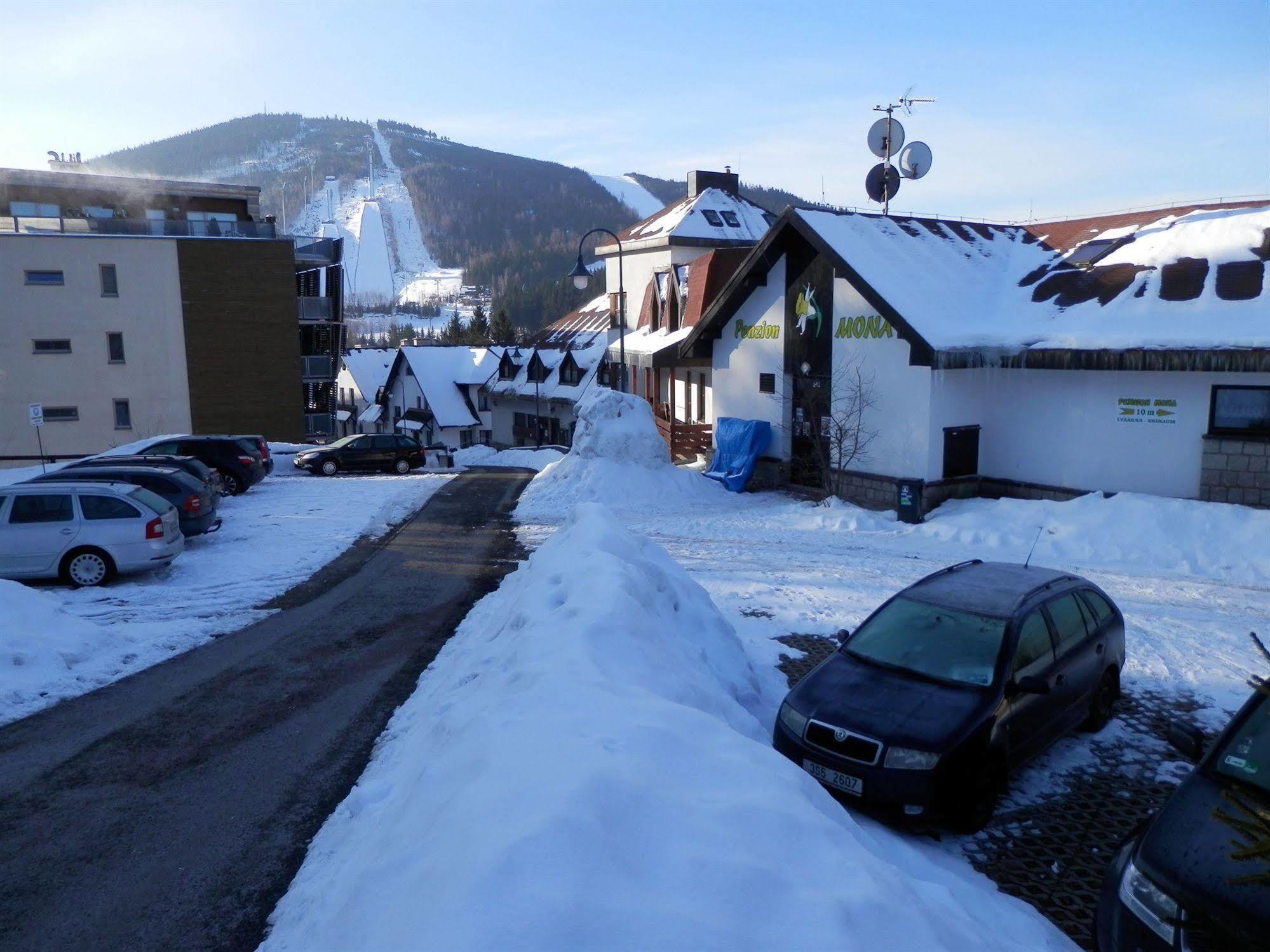 Pension Mona Harrachov Buitenkant foto