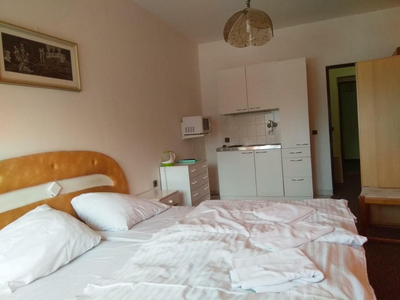 Pension Mona Harrachov Buitenkant foto
